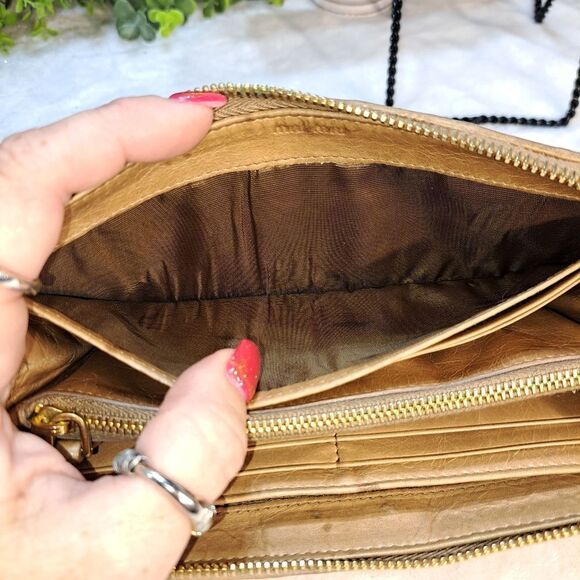 Authentic Miu Miu Matelasse Beige Leather Wallet - Picture 17 of 17